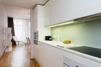 Empirent Apartments