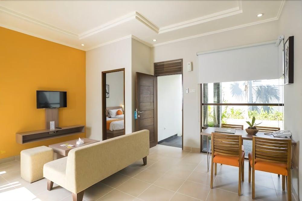 Villa Umah D’Kampoeng by Orange