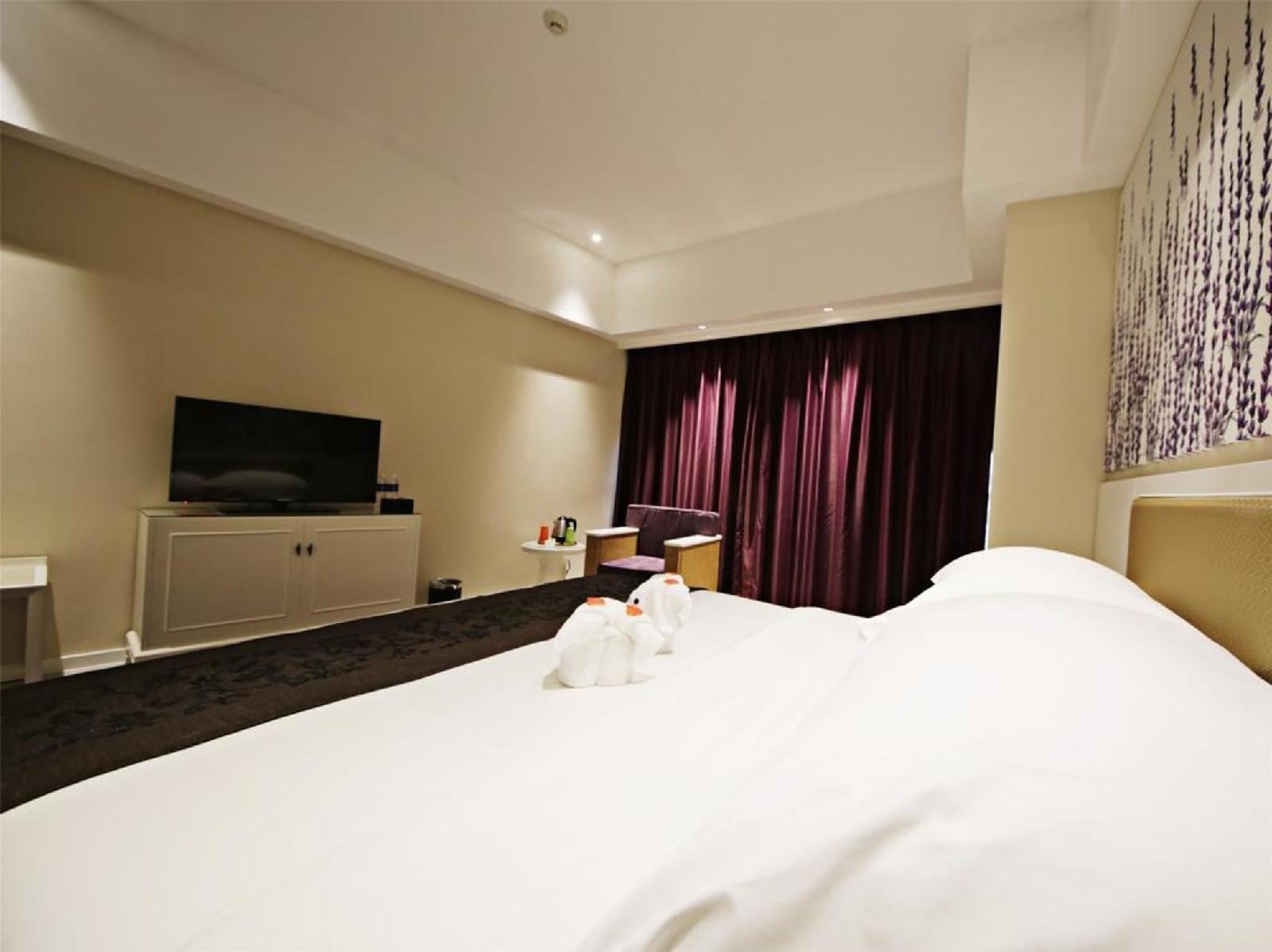 Howard Johnson City Of Flower Hotel Kunming