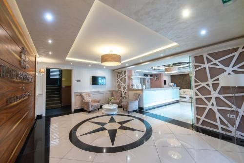Stari Krovovi Hotel