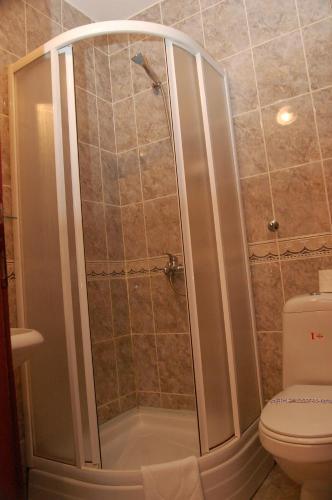 Stari Krovovi Hotel