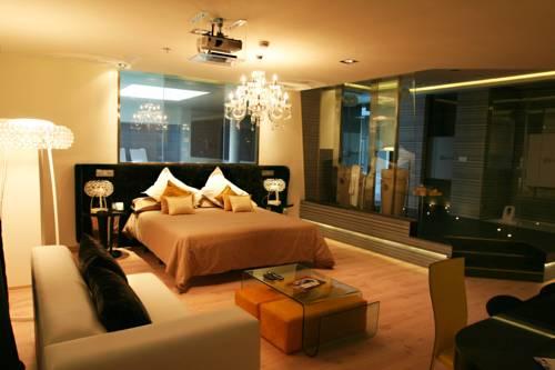 Kadrit Hotel