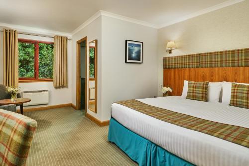 Clan Macduff Hotel