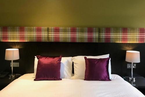 Clan Macduff Hotel