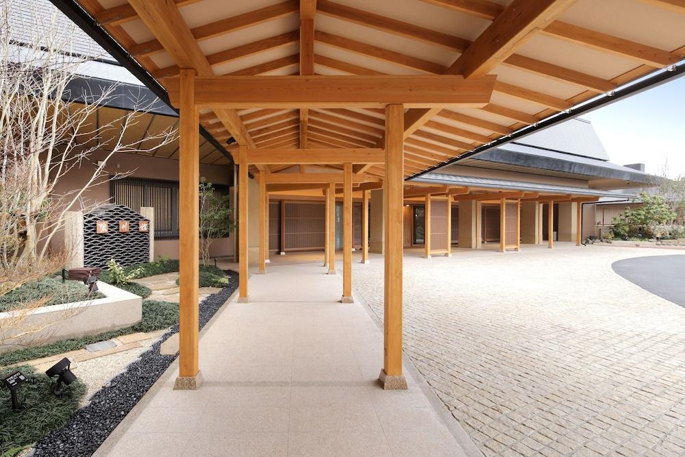 Kamogawakan Ryokan