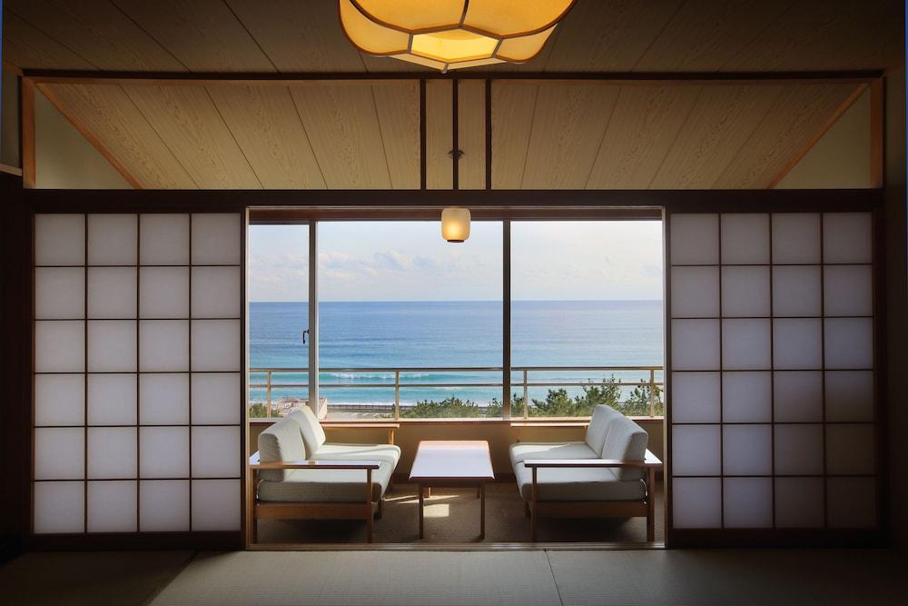 Kamogawakan Ryokan