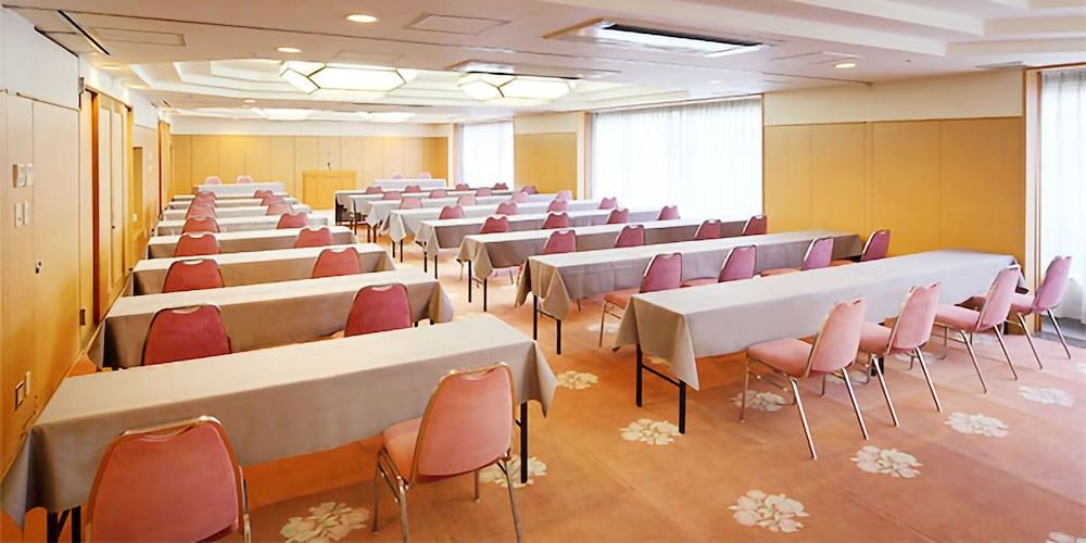 Kamogawakan Ryokan