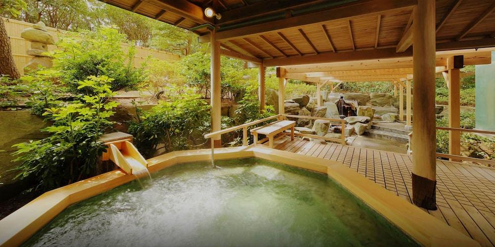 Kamogawakan Ryokan