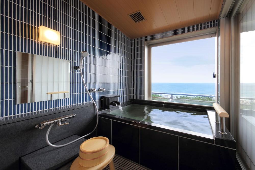 Kamogawakan Ryokan