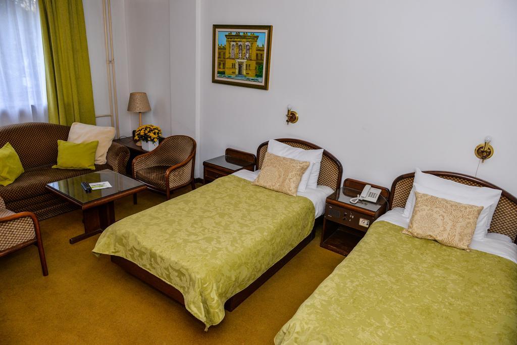 Grand Hotel