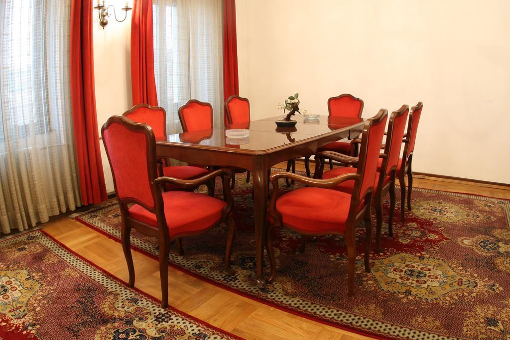 Grand Hotel