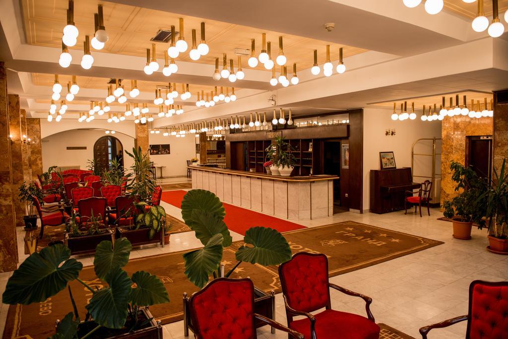 Grand Hotel