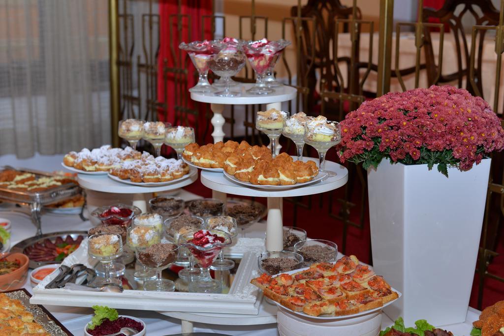 Grand Hotel