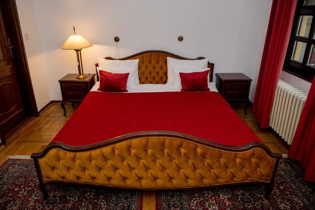 Grand Hotel
