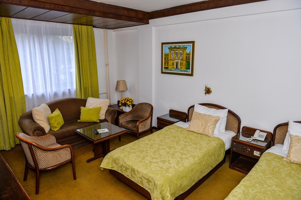Grand Hotel