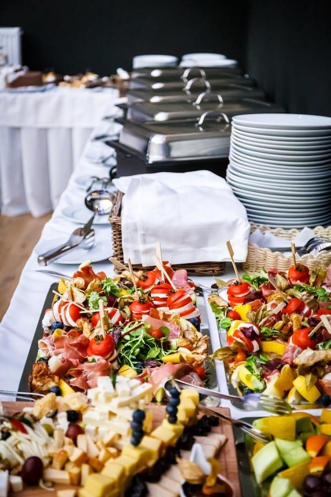 AZUL Hotel & Restaurant