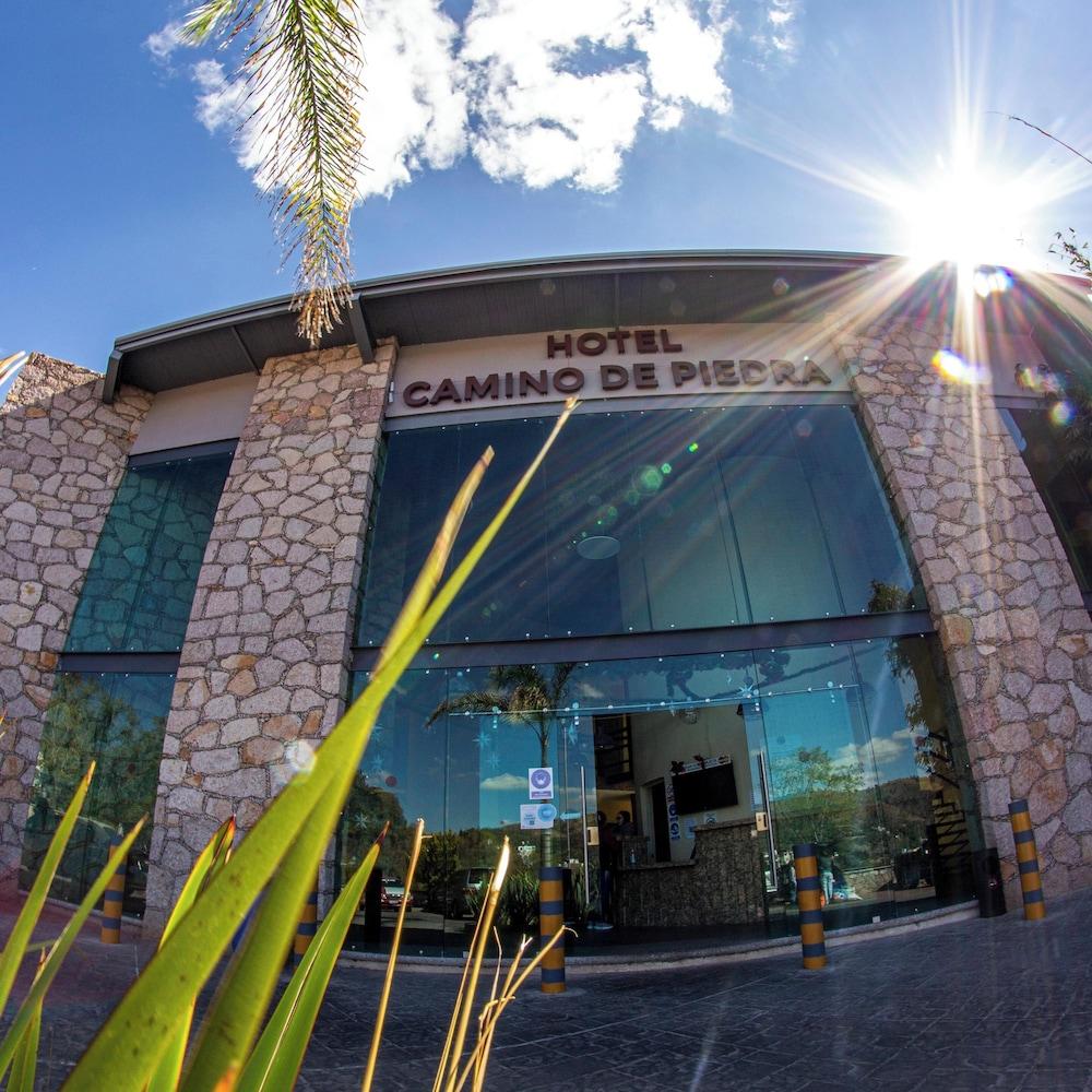 Hotel Valenciana Midway Inn