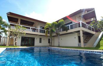 Aonanta Pool Villas