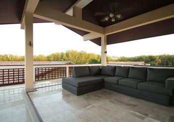 Aonanta Pool Villas