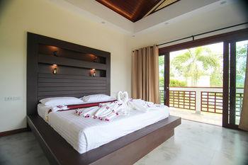 Aonanta Pool Villas