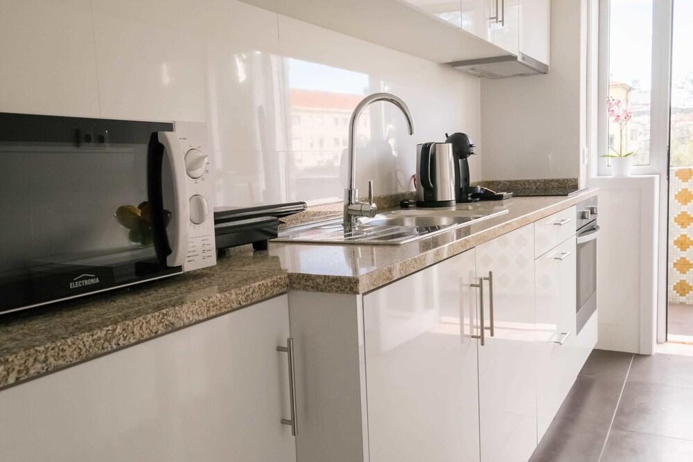 Simon Guest Apartments