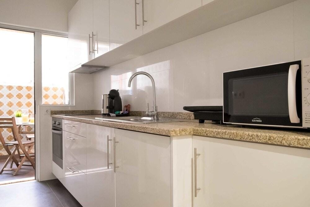 Simon Guest Apartments