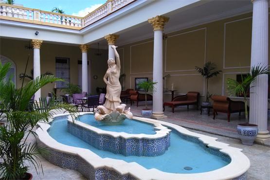Hotel E La Sevillana
