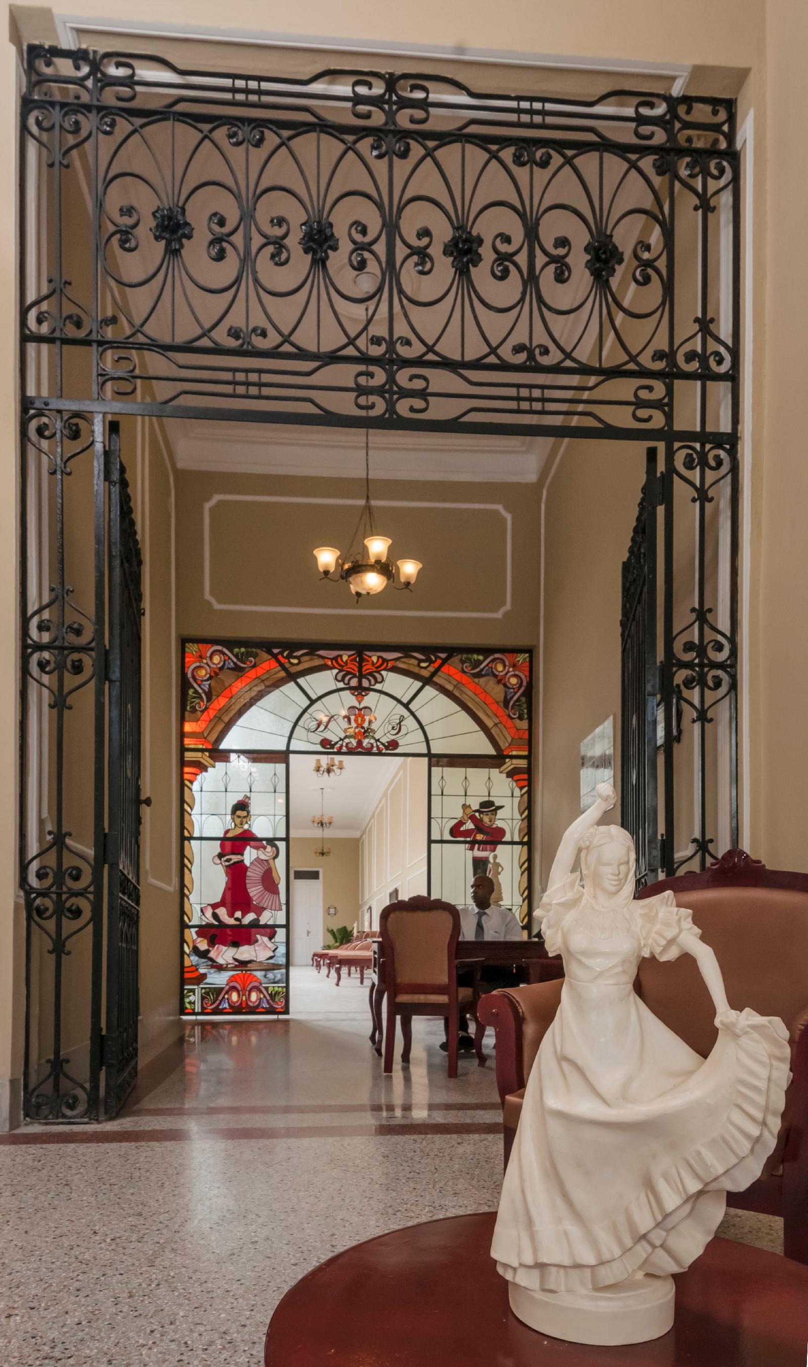 Hotel E La Sevillana