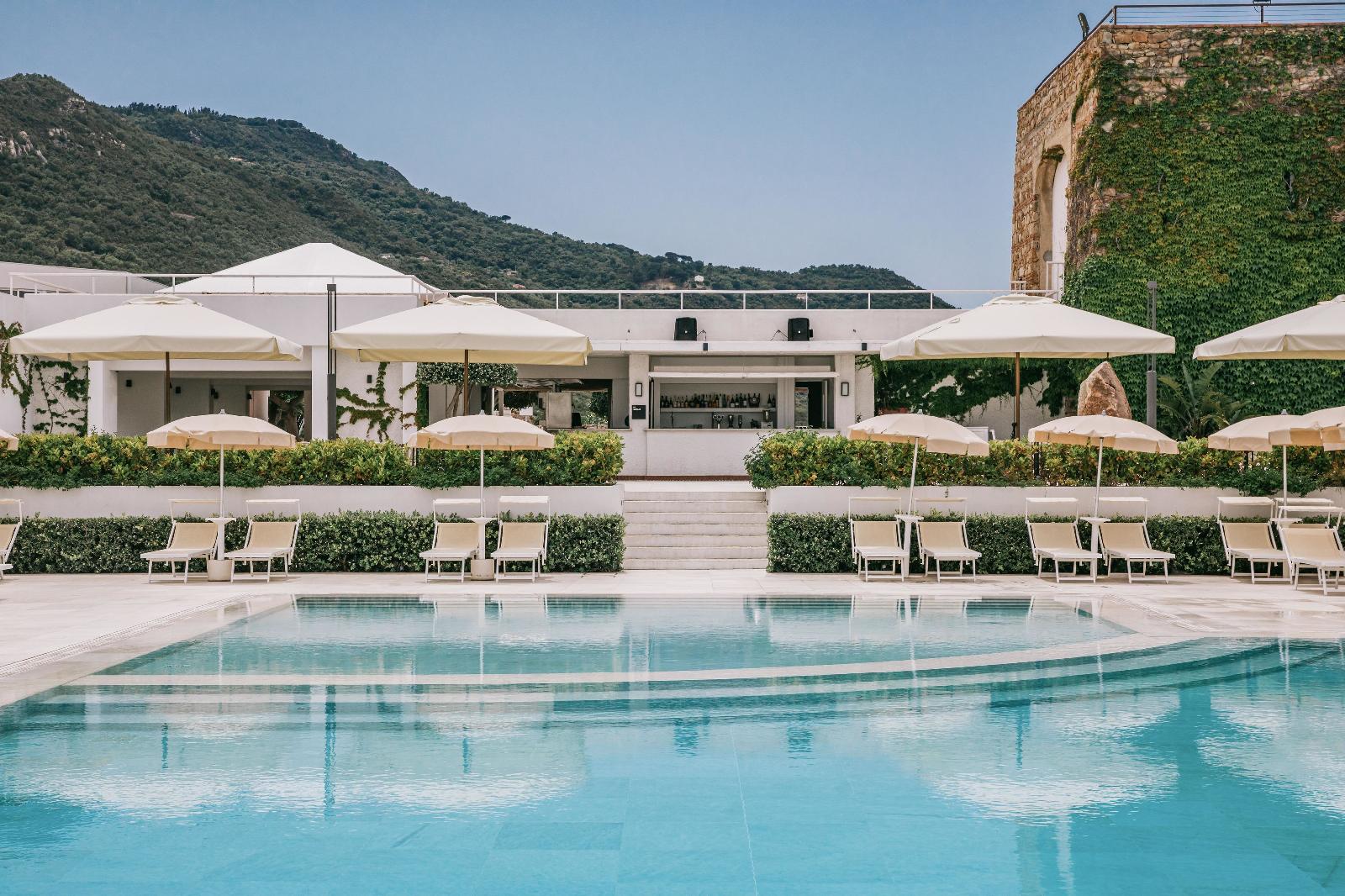 Mangia's Pollina Resort