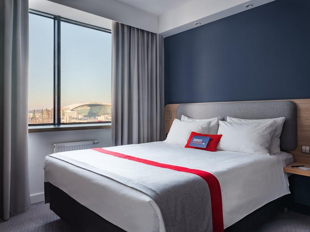 Holiday Inn Express Moscow - Sheremetyevo Airport