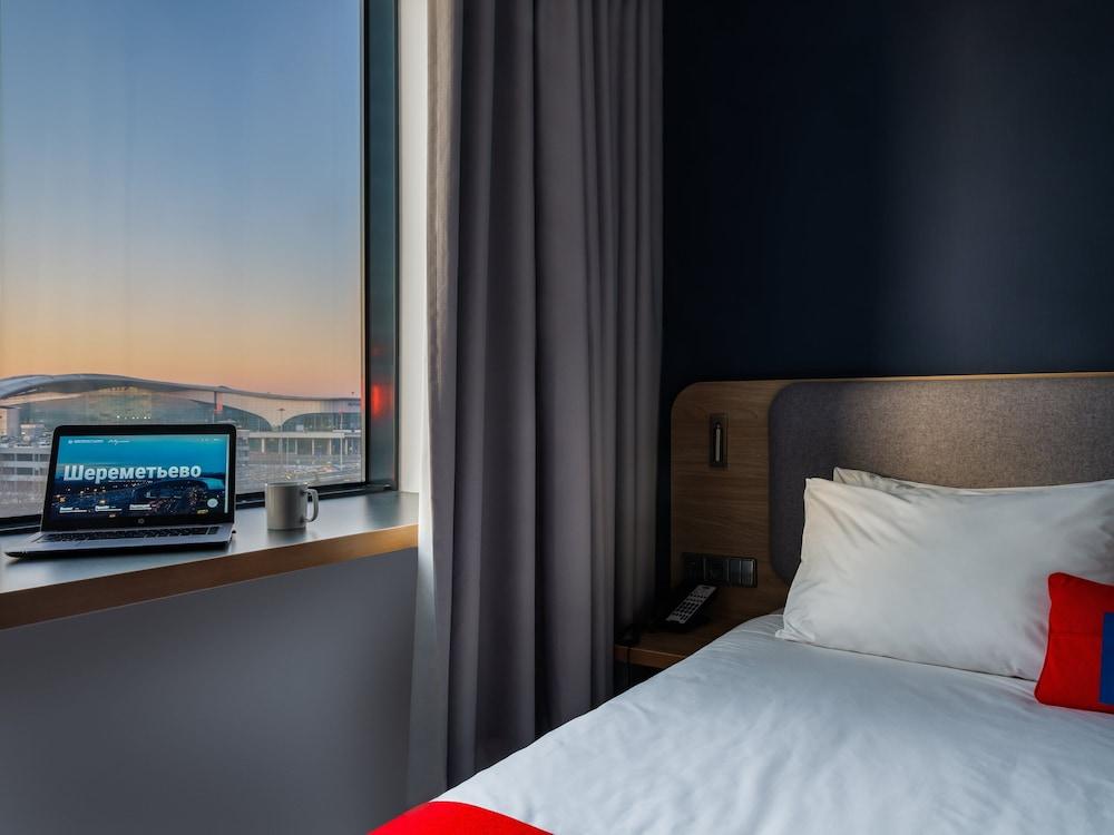 Holiday Inn Express Moscow - Sheremetyevo Airport