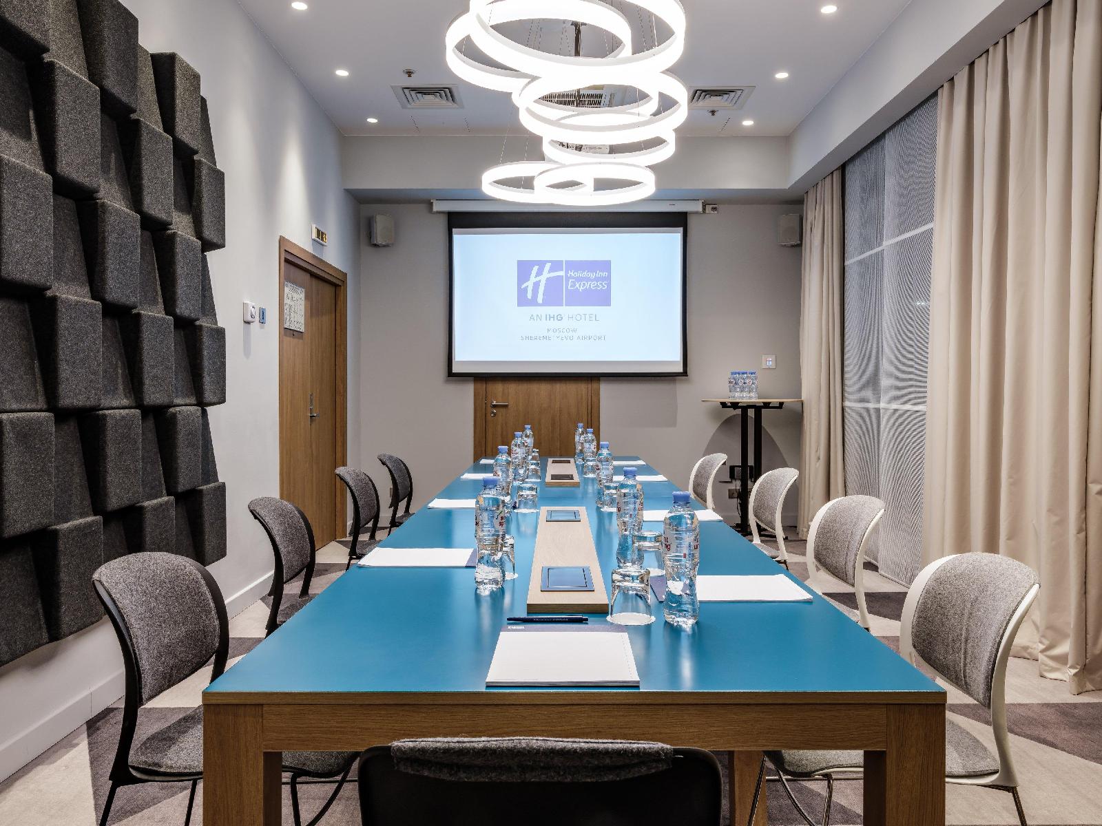 Holiday Inn Express Moscow - Sheremetyevo Airport