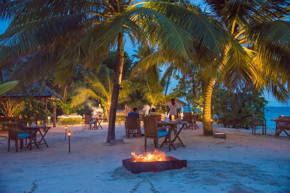 Reethi Faru Resort