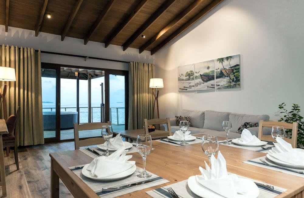 Reethi Faru Resort
