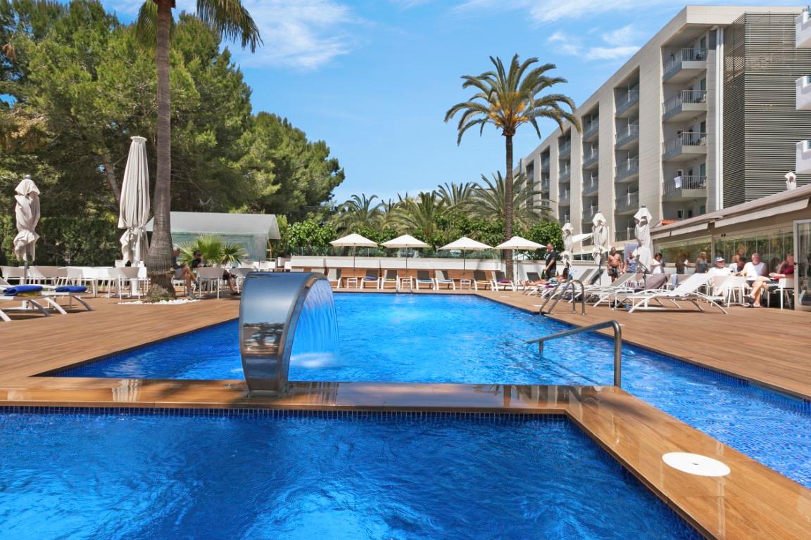 Metropolitan Playa JUKA Aparthotel