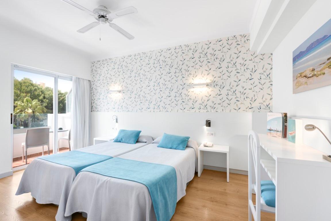Metropolitan Playa JUKA Aparthotel