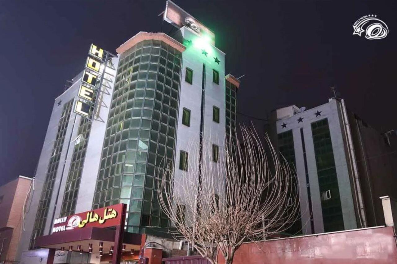 Hally Hotel