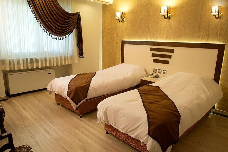 Hally Hotel