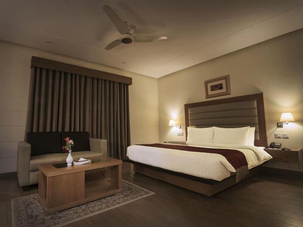 Hotel One Tariq Road Multan