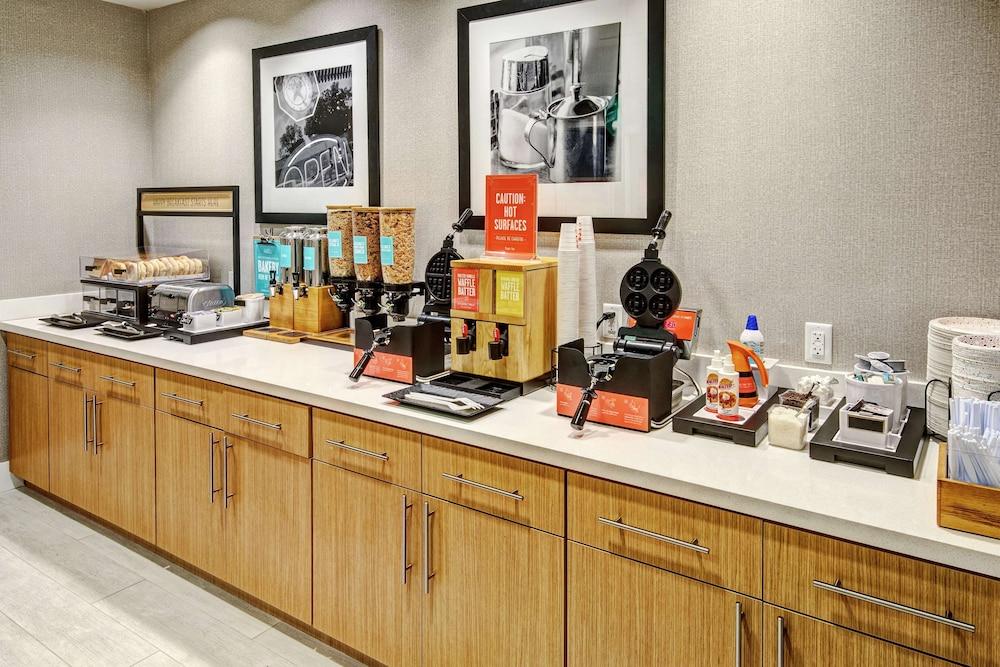 Hampton Inn Miami Beach - Mid Beach