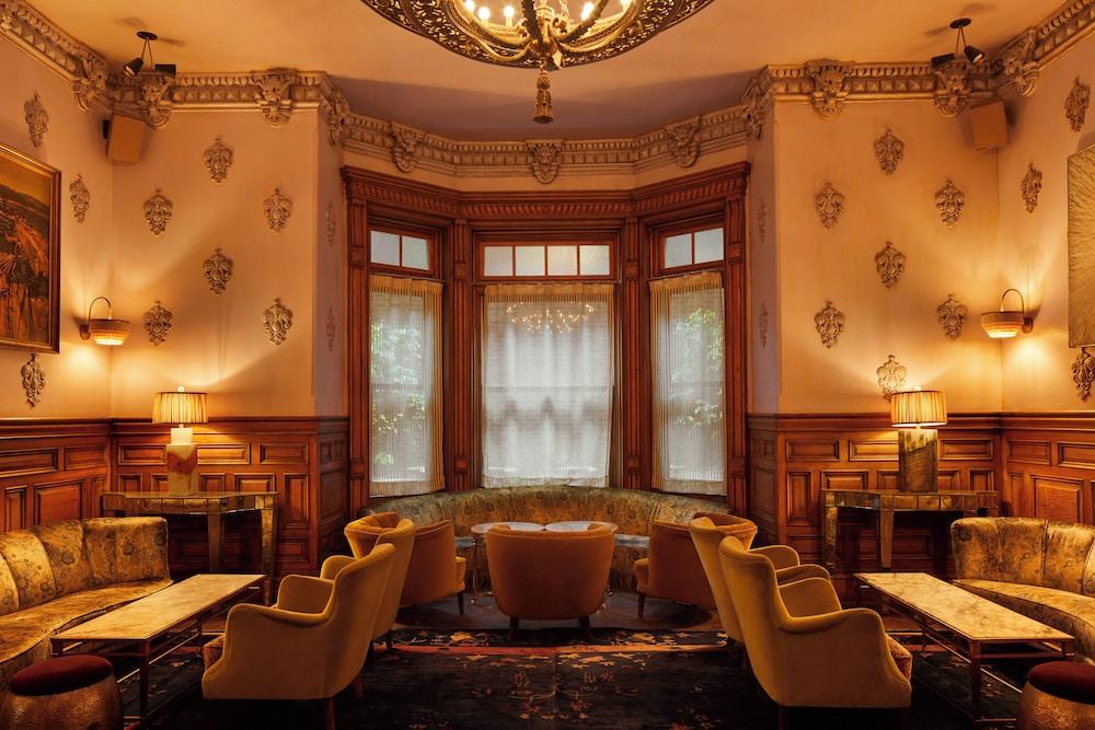 The Hotel Chelsea