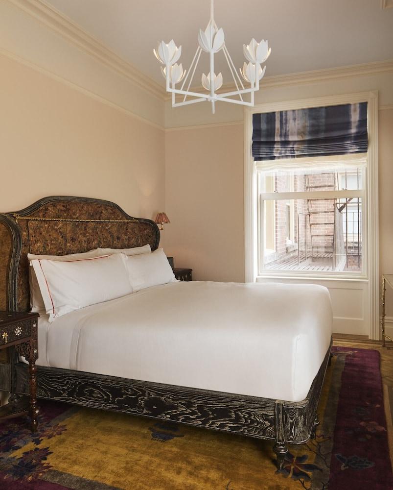 The Hotel Chelsea