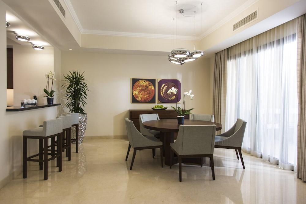 Intercontinental Doha Residences