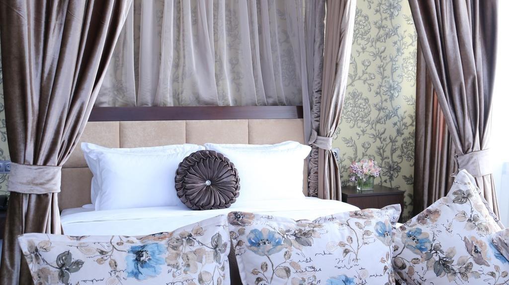 Corniche Family Hotel Baku
