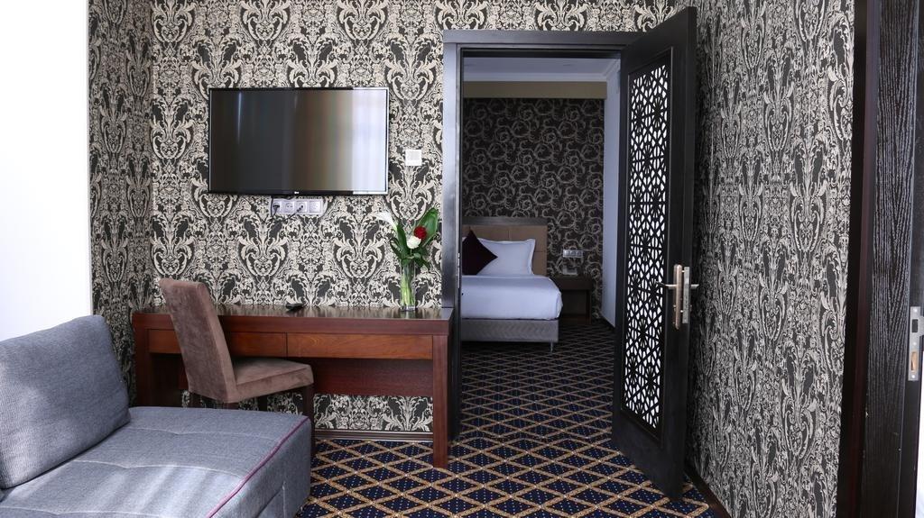 Corniche Family Hotel Baku