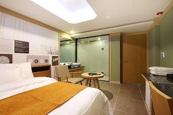 Orsay Business Hotel