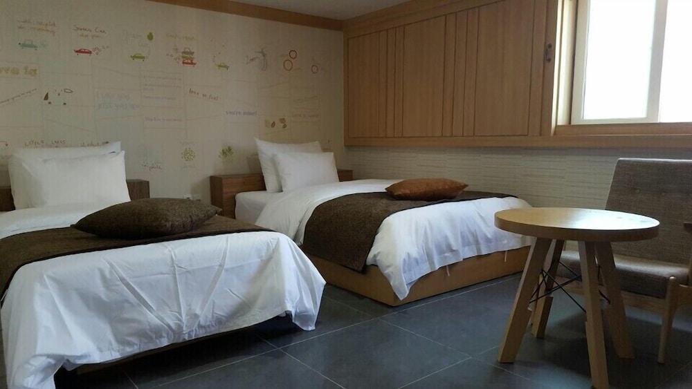 Orsay Business Hotel