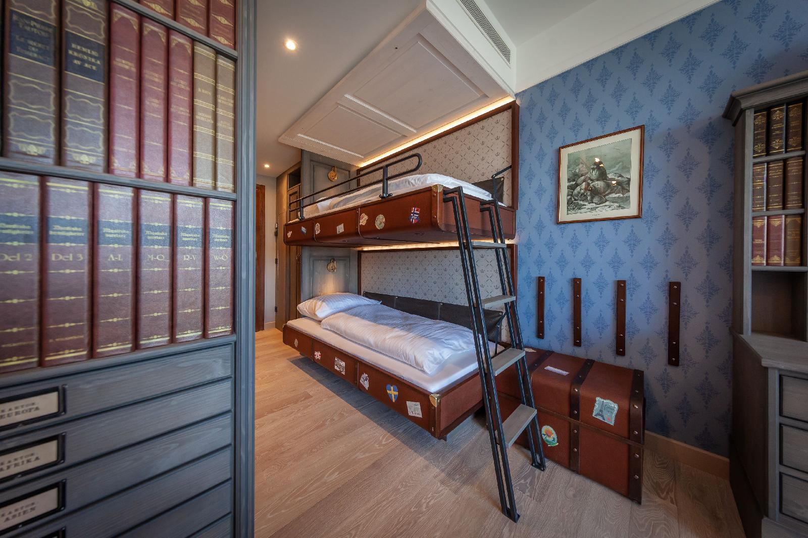 Kronasar – The Museum-Hotel