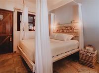 40 Canones Hotel