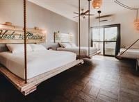 40 Canones Hotel